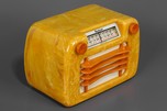 Sand with Yellow Catalin Sentinel &rsquo;Wavy Grill&rsquo; 284 Radio